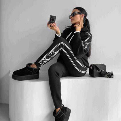 OLAVOGA LAROSE SZETT