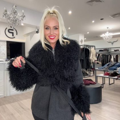 PFP UTIS LUXUS KASMÍR KABÁT JUHGYAPJÚ SZŐRMÉVEL