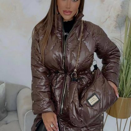 LOLA BIANKA NADA KABÁT TÁSKA NÉLKÜL